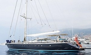 Mercedes-Powered Blue Papillion Yacht Going for 33 Years-Worth of Average U.S. Income
