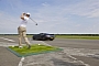 Mercedes SLS AMG Roadster Driven by David Coulthard: World Record for Golf Ball Catch