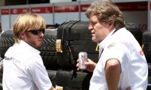 Mercedes Supports Heidfeld for Renault Seat