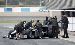 Mercedes Tested Traffic Light Pit Stop System in Barcelona