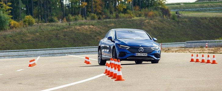 Mercedes want to build no-crash cars by 2050