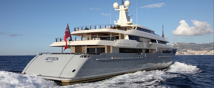Azteca is a massive yacht built with expensive materials and ultra-wide spaces