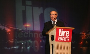 Michelin Gets Tire Manufacturer of the Year Award