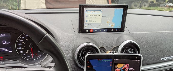 Microsoft Surface Duo powering the Android Auto experience