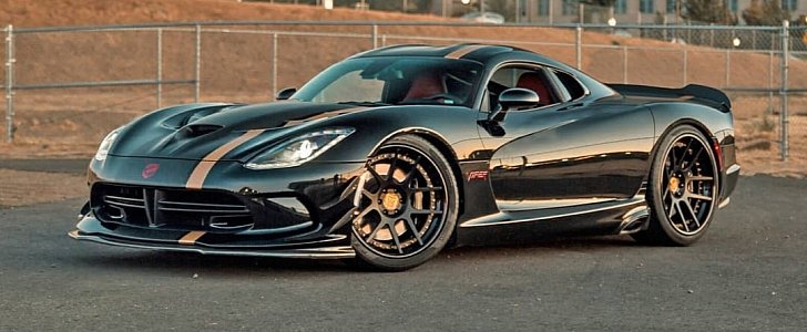 Mid-Engined Dodge Viper Would Be the Purest American Supercar