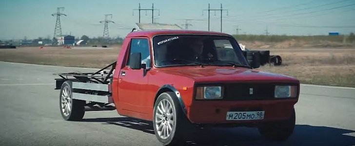 Mid-Engined Lada Looks Like a Russian Pickup Truck, Has 300 HP