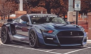Mid-Engined Shelby Mustang GT500 Looks Like the Ford GT's Macho Brother