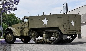 Military 1943 Autocar Half-Track Brings World War II Vibes to Your Suburb