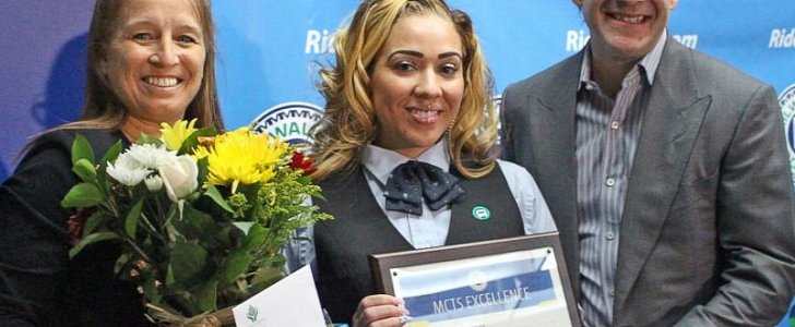 Natalie Barnes receives MCTS Excellence award for incredible act of kindness during night shift
