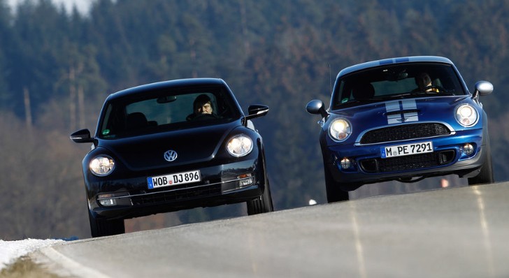 MINI Cooper S vs VW Beetle Sport