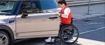 MINI Equips the Cooper SE With Operating Aids for People With Disabilities