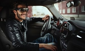MINI Introduces Augmented Vision, Eyewear for the Connected Driver