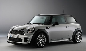 MINI Introduces the New John Cooper Works Pack