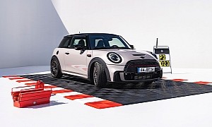 MINI JCW Bulldog Racing Edition Is a Nurburgring-Spec Beast You Can Drive on the Road