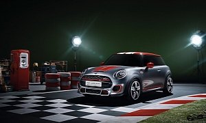 MINI John Cooper Works Hardtop to Be Unveiled at Detroit - Report
