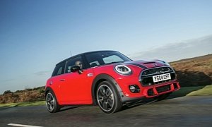 MINI Launches Sport Pack in the UK to Bring More Style to its Range