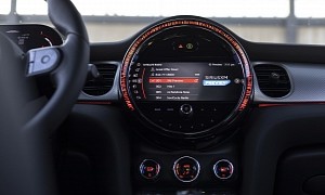 MINI Making SiriusXM Standard on All New Models, Apple CarPlay Still Optional