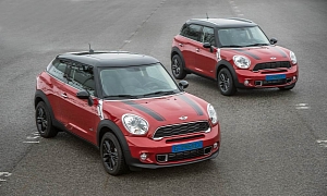 MINI Paceman and Countryman Reviewed by Skiddmark