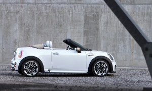 MINI Roadster to Arrive With Manual Top