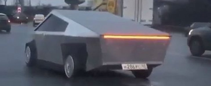 Miniature Tesla Cybertruck Spotted in Traffic