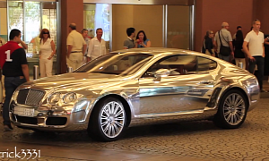 Mirror-Wrapped Bentley in Dubai