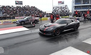 Modded Dodge Viper ACR Drags Tuned Ford Mustang, SN95 Says: "Hold My Radials" 