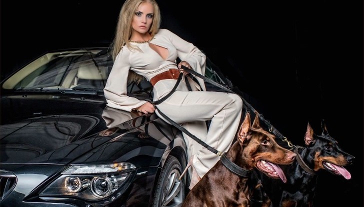 Model Anna Trisvetova Makes Old BMW 6 Series Look Gangsta'