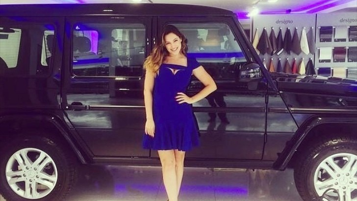 Kelly Brook Launches Forth Fragrance and Buys G-Wagon