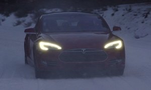 Model S P85D + Snow = Love, Tesla Says