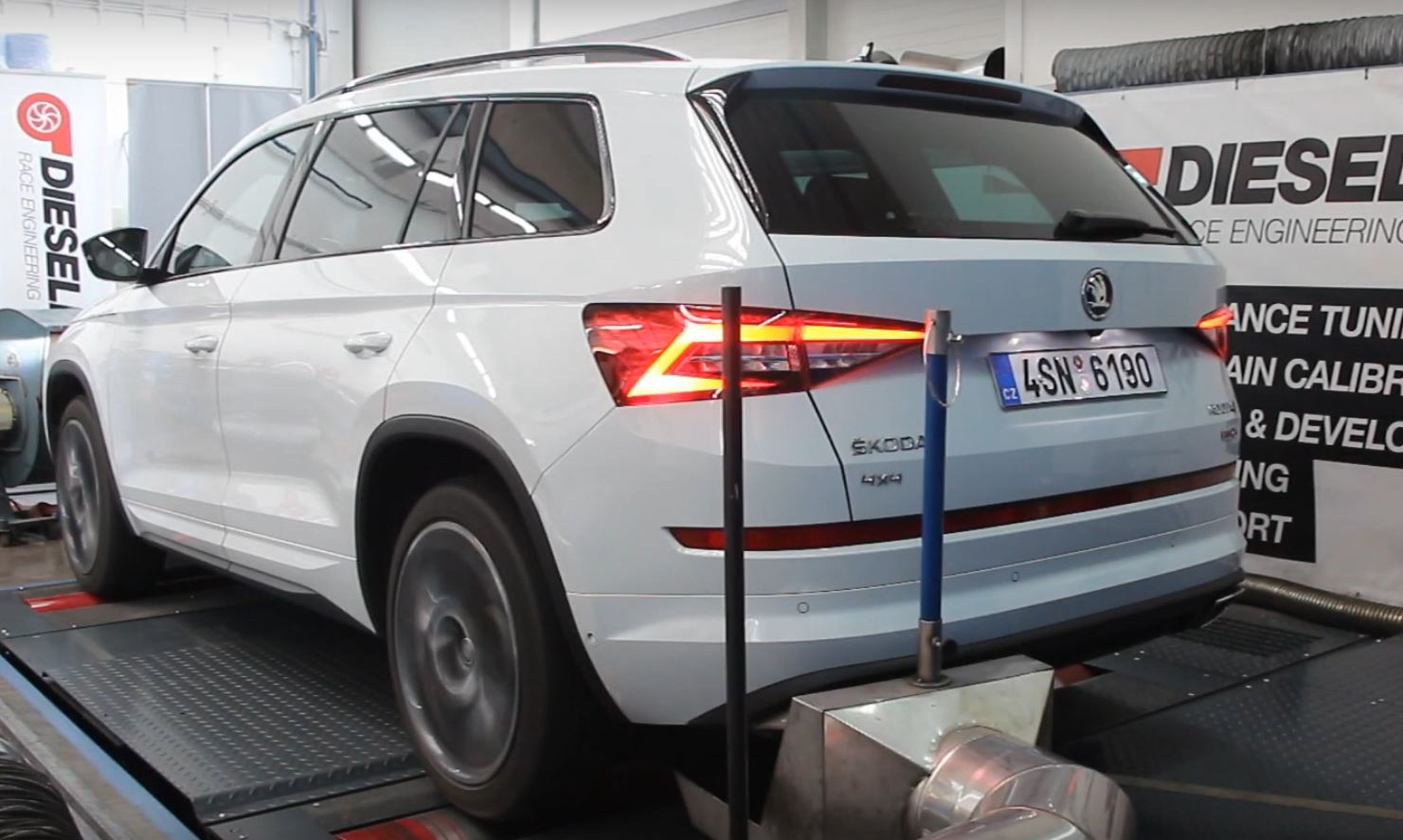 Modified Skoda Kodiaq RS Makes 290 HP, 580 Nm of Torque and Really Moves -  autoevolution