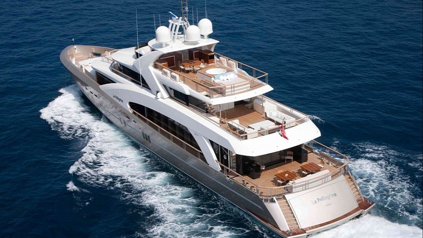 La Pellegrina boasts an unmatched speed for a yachts its size