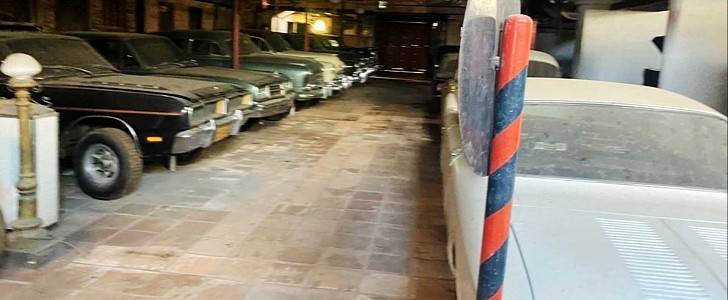 Teenagers tresspass on private property, find the remains of an impressive private automobile museum