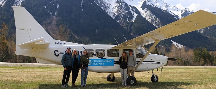 Moose is a single-engine aircraft that a family of five is flying around the world on the vacation of a lifetime