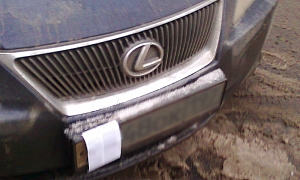 Moscow Drivers Beginning to Mask Plates With Paper
