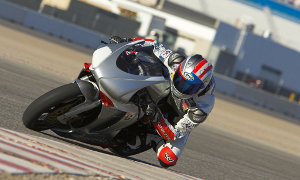 MotoCzysz Readies for 2010 TT Zero Race