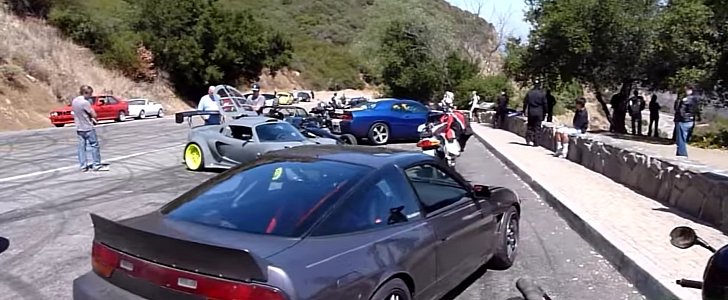 Cars and bikes at the Lookout on Mulholland Highway (The Snake)