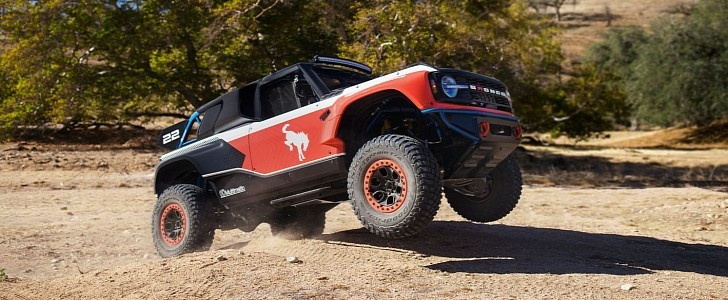 2023 Ford Bronco DR 