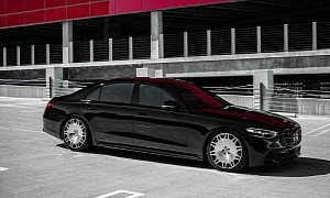 Murdered-Out Mercedes S 580 AMG Line Has the Brabus Monoblocks to Shine Brightly
