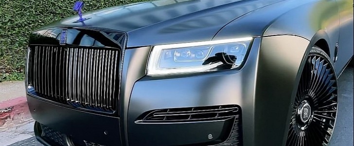 Factory-White Rolls-Royce Ghost morphs into Triple Black Ghost 