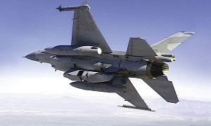 Mystery F-16 Fighting Falcon Test Flies New Reconnaissance System