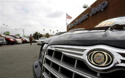 Chrysler announced it will close 789 dealerships in the United States