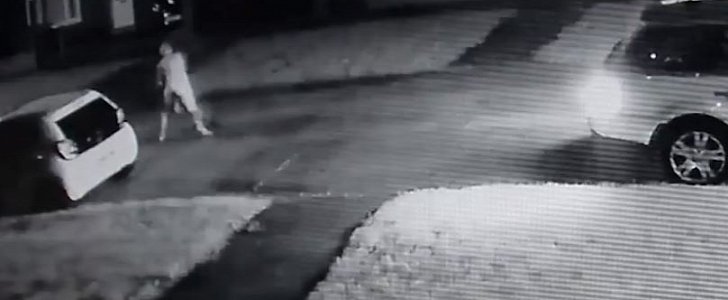 Naked Ninja chases after and tackles wannabe car thief in Newcastle
