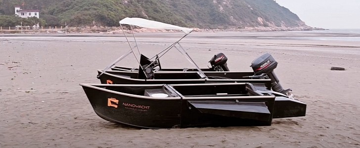 Nanoyacht motorized foldable boat