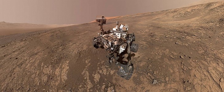 Curiosity took a selfie atop of Vera Rubin Ridge on Mars