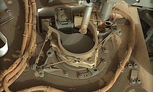 NASA Curiosity Rover Restarts Sample Analysis in Onboard Labs