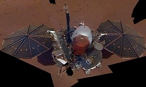 NASA InSight Takes its First Selfie on Mars