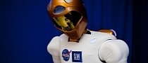 NASA Recalls Robonaut for Repairs