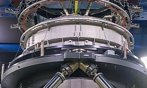 NASA Tests the Starship Docking System That Will Link to the Orion Spacecraft