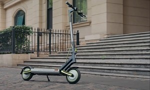 Navee S65 Scooter Is an Energetic City Commuter With a Powerful Motor and Dual Suspension