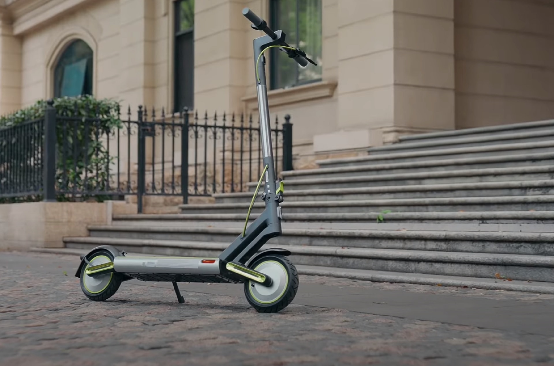 Navee Electric Scooters